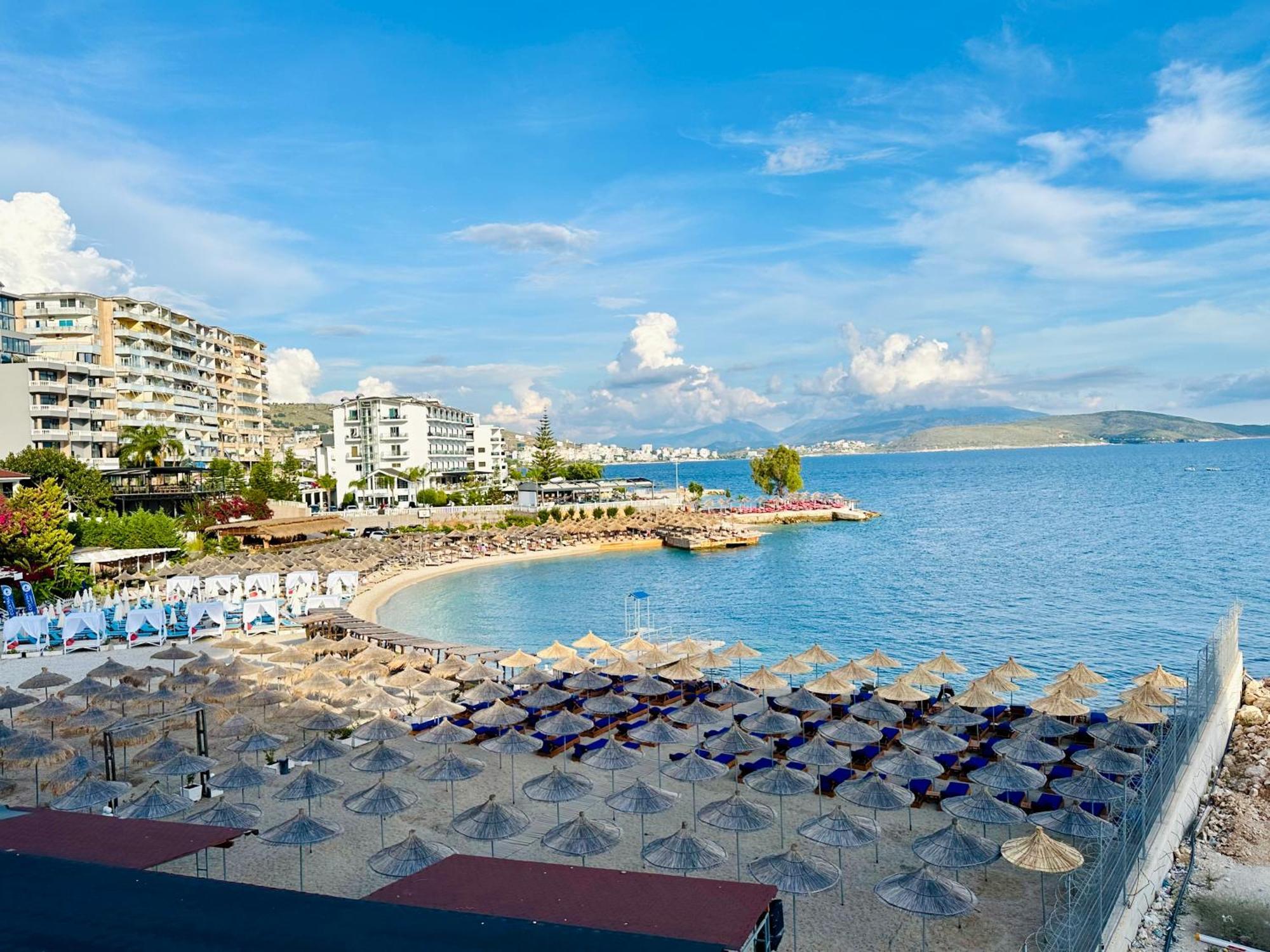 Aqua Apartments Seaview Sarande Exterior photo